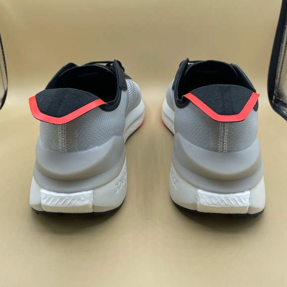 adidas Avryn Gray Solar Red Men’s Running Athletic Sneakers brand New No Box - Picture 4 of 9